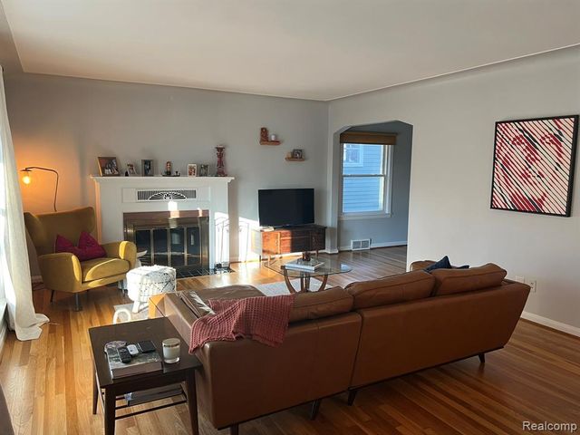 1820 Evergreen Drive, Royal Oak, MI 48073