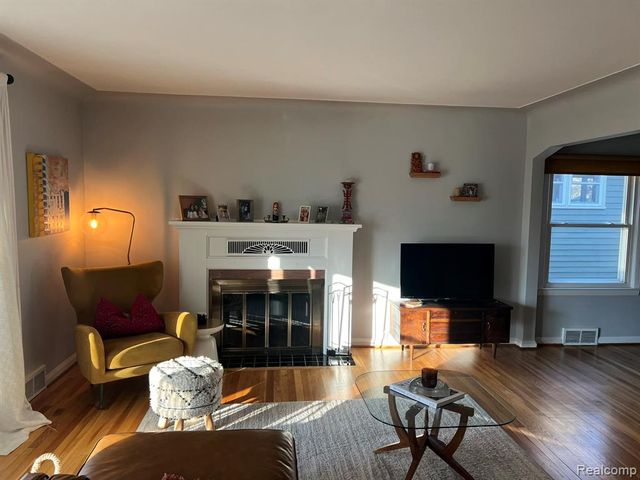 1820 Evergreen Drive, Royal Oak, MI 48073