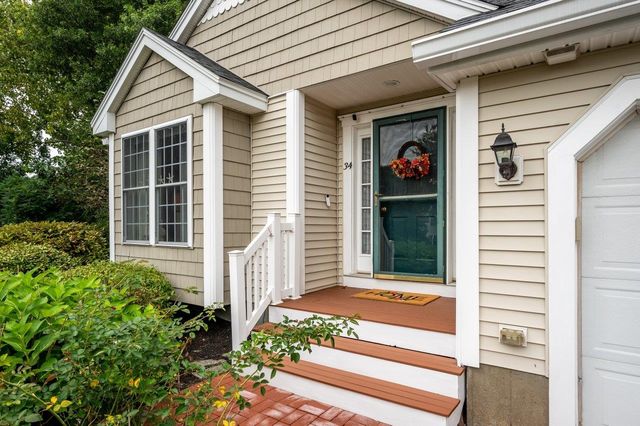 34 Dovetail Lane, Dover, NH 03820