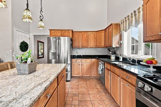 34 Dovetail Lane, Dover, NH 03820