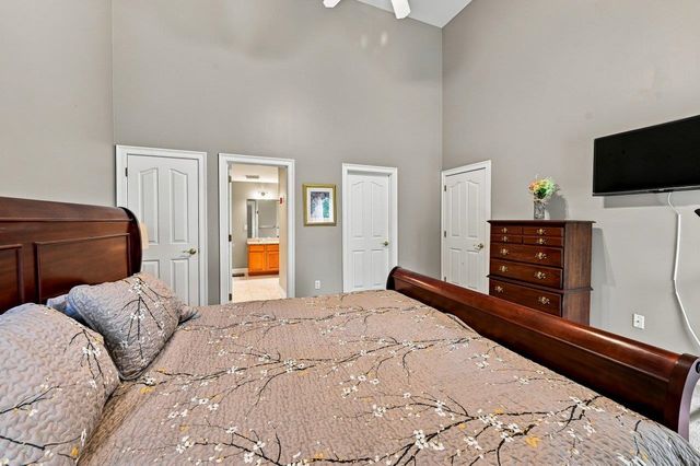 34 Dovetail Lane, Dover, NH 03820