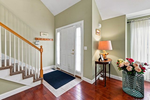 34 Dovetail Lane, Dover, NH 03820