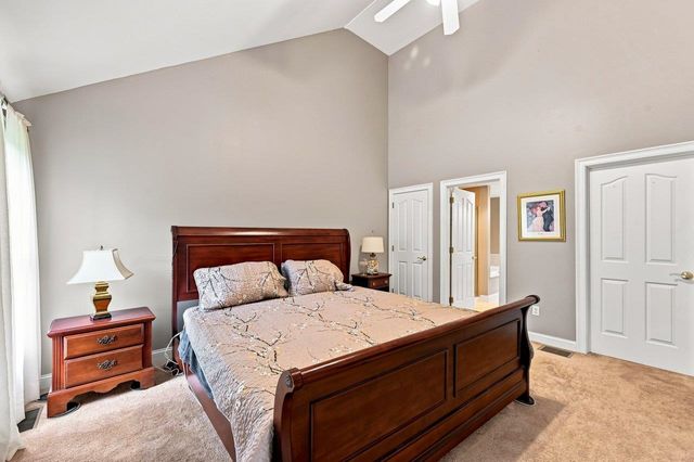 34 Dovetail Lane, Dover, NH 03820