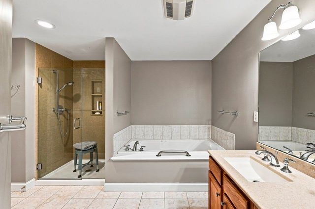 34 Dovetail Lane, Dover, NH 03820