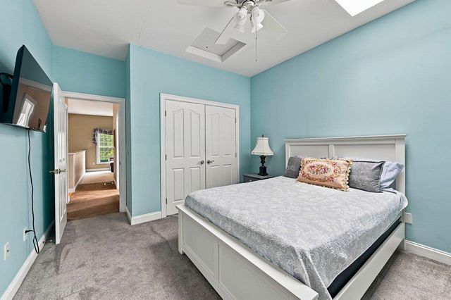 34 Dovetail Lane, Dover, NH 03820