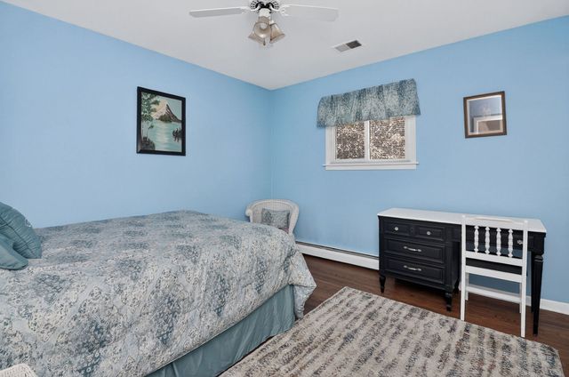 540 W Potter Street, Wood Dale, IL 60191