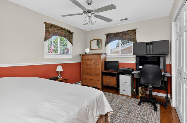 540 W Potter Street, Wood Dale, IL 60191