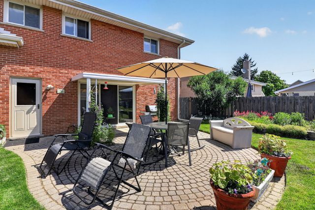 540 W Potter Street, Wood Dale, IL 60191