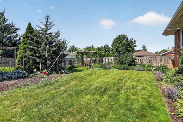 540 W Potter Street, Wood Dale, IL 60191