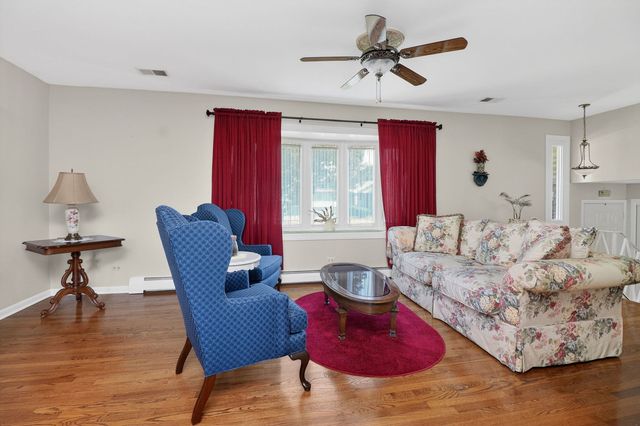 540 W Potter Street, Wood Dale, IL 60191