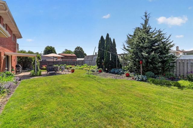 540 W Potter Street, Wood Dale, IL 60191