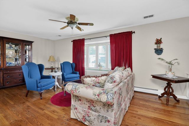 540 W Potter Street, Wood Dale, IL 60191
