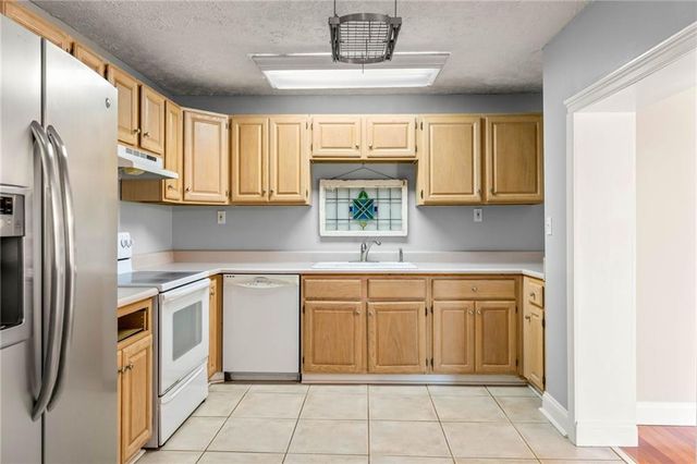 806 Tanner Drive, Scottdale, GA 30079