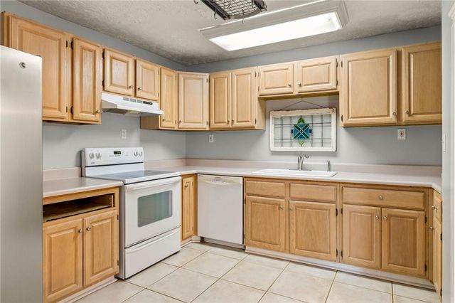 806 Tanner Drive, Scottdale, GA 30079