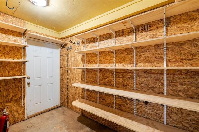 806 Tanner Drive, Scottdale, GA 30079