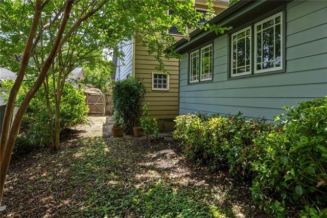 806 Tanner Drive, Scottdale, GA 30079