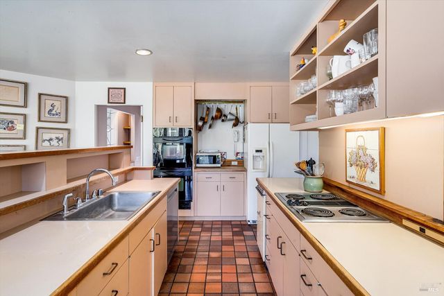 1740 Conn Valley Rd, St. Helena, CA 94574