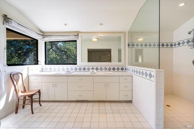 1740 Conn Valley Rd, St. Helena, CA 94574