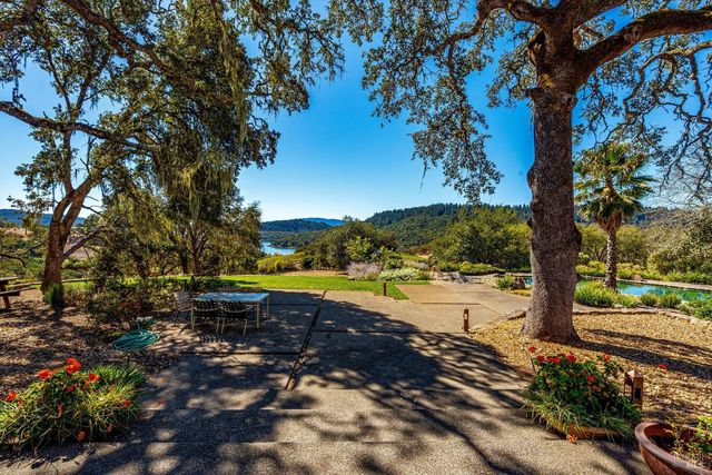 1740 Conn Valley Rd, St. Helena, CA 94574