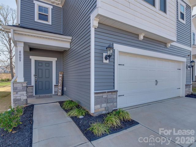 4009 Woodland View Drive, Charlotte, NC 28215