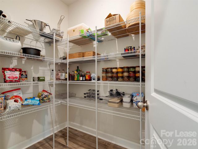 4009 Woodland View Drive, Charlotte, NC 28215