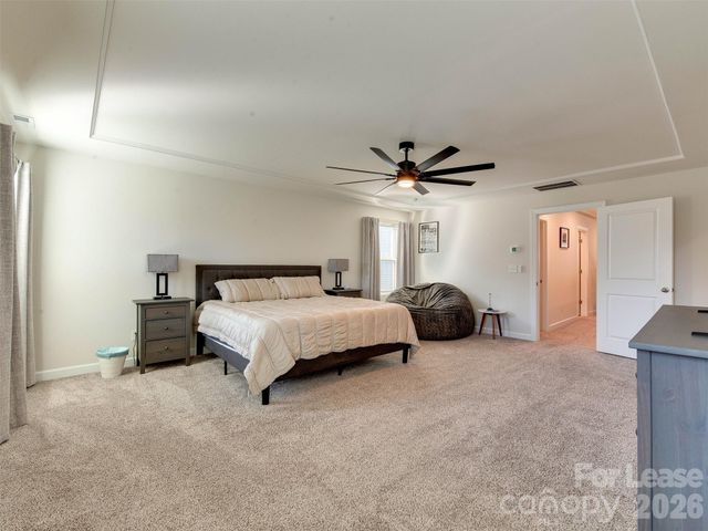 4009 Woodland View Drive, Charlotte, NC 28215