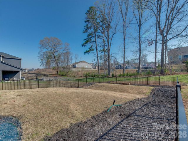 4009 Woodland View Drive, Charlotte, NC 28215