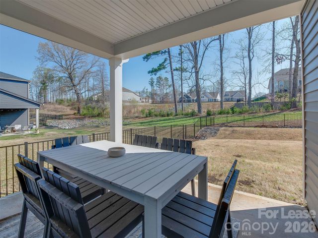 4009 Woodland View Drive, Charlotte, NC 28215