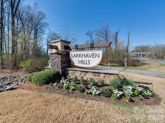 4009 Woodland View Drive, Charlotte, NC 28215