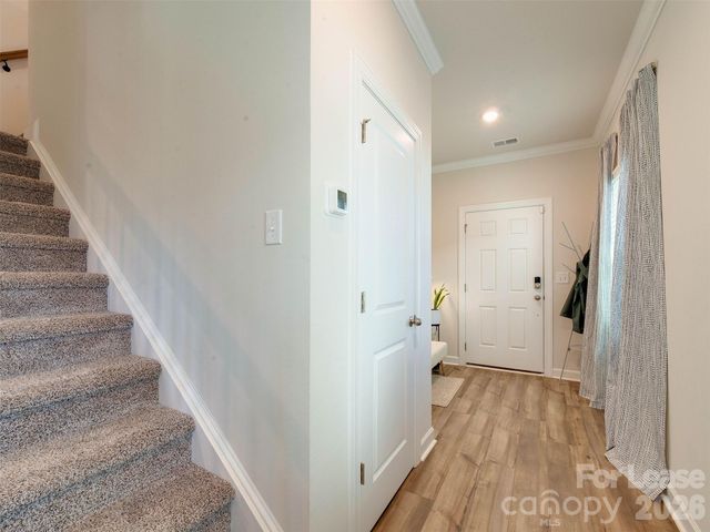 4009 Woodland View Drive, Charlotte, NC 28215
