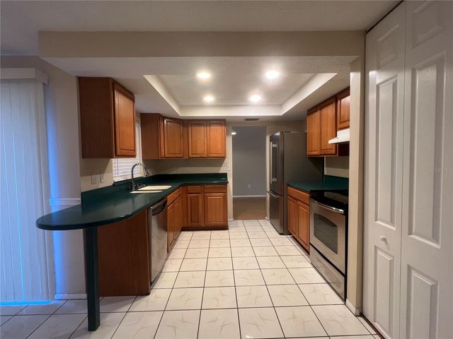 606 CEDAR GROVE DRIVE, Brandon, FL 33511