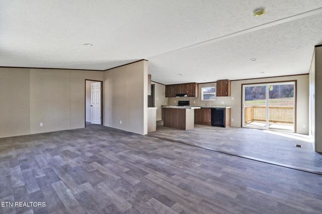 503 College Grove Rd, Rockwood, TN 37854