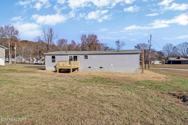 503 College Grove Rd, Rockwood, TN 37854