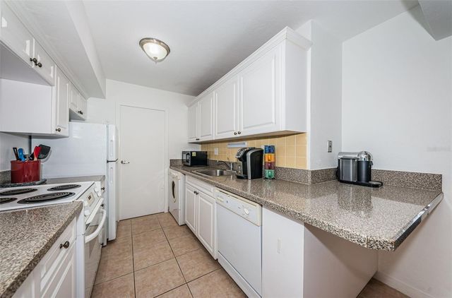 10355 PARADISE BOULEVARD 711, Treasure Island, FL 33706