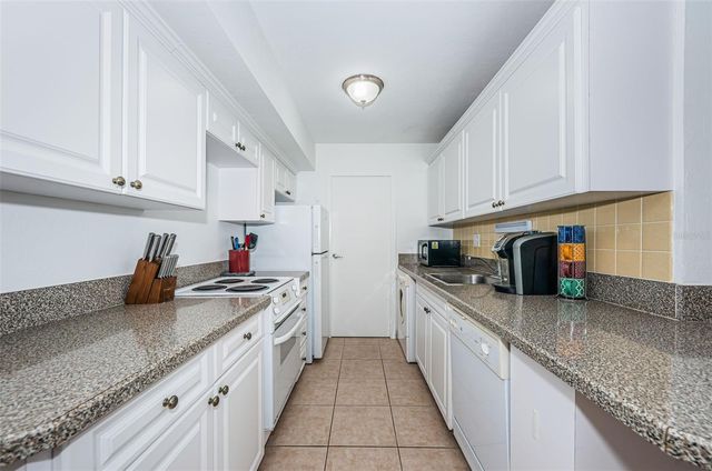 10355 PARADISE BOULEVARD 711, Treasure Island, FL 33706