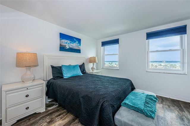 10355 PARADISE BOULEVARD 711, Treasure Island, FL 33706