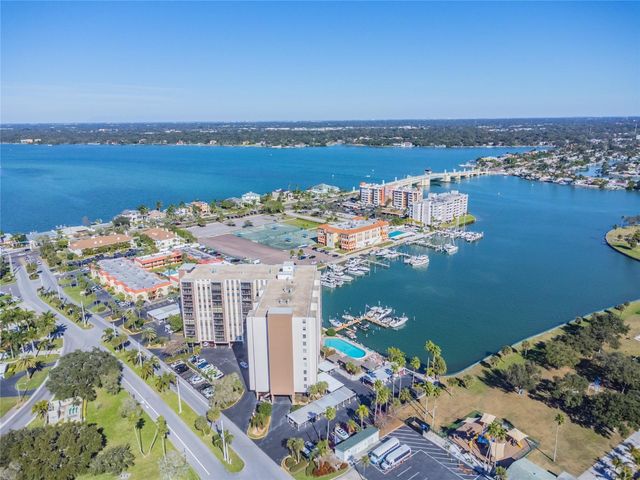 10355 PARADISE BOULEVARD 711, Treasure Island, FL 33706