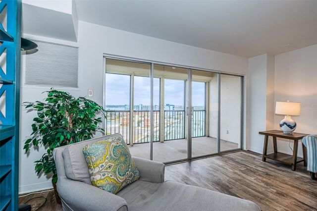 10355 PARADISE BOULEVARD 711, Treasure Island, FL 33706