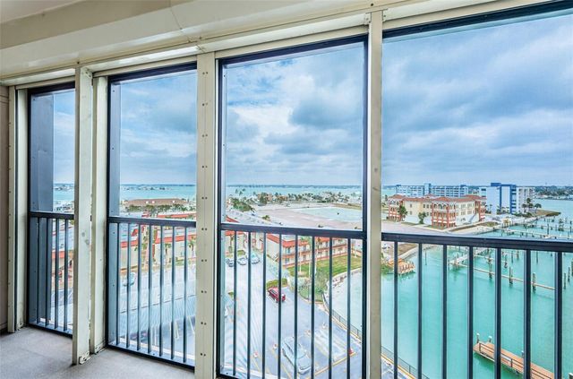 10355 PARADISE BOULEVARD 711, Treasure Island, FL 33706