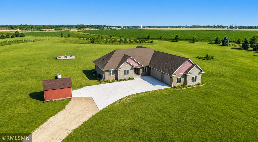 30061 Ashby Court, Northfield, MN 55057 — exterior