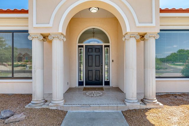 1102 Ashford Dr, San Angelo, TX 76901