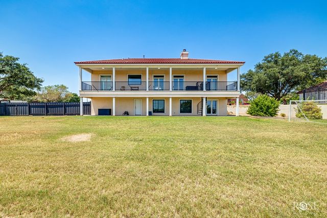 1102 Ashford Dr, San Angelo, TX 76901