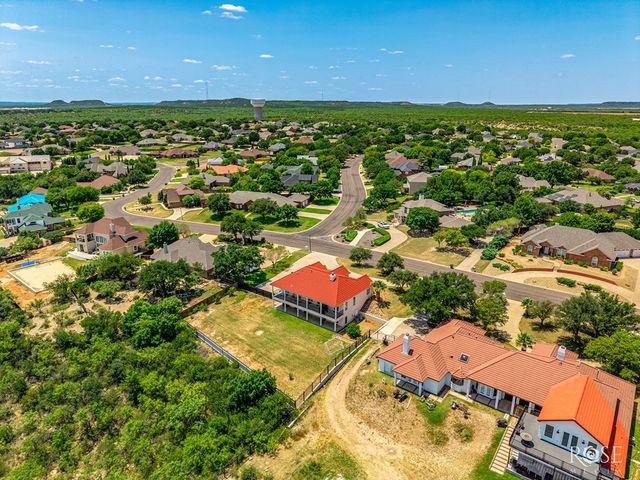 1102 Ashford Dr, San Angelo, TX 76901