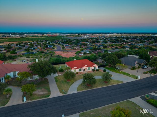 1102 Ashford Dr, San Angelo, TX 76901