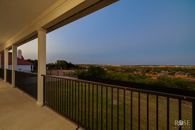 1102 Ashford Dr, San Angelo, TX 76901