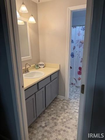 3826 Turf Lane, Fort Wayne, IN 46804