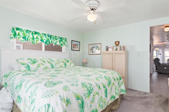 511 Crampton LN, North Fort Myers, FL 33903