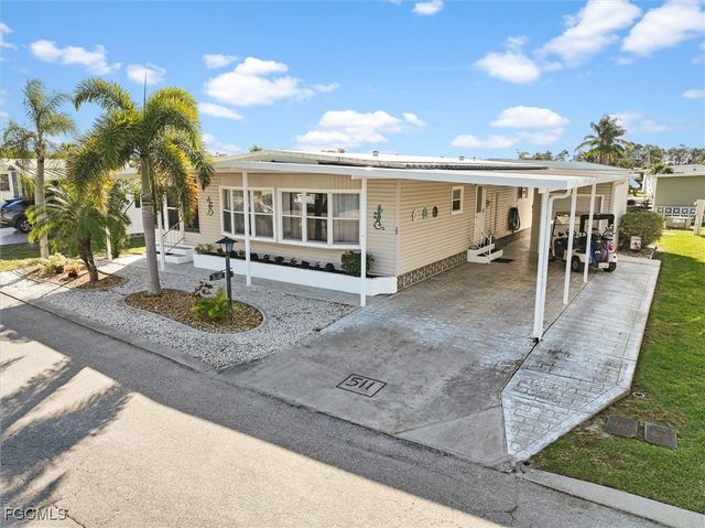 511 Crampton LN, North Fort Myers, FL 33903