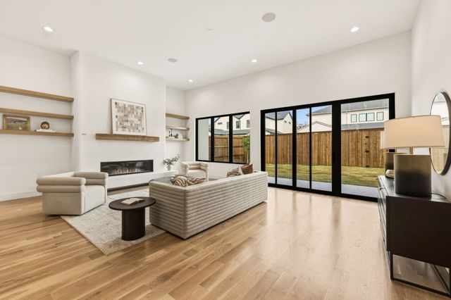 3905 Wemdon Drive, Dallas, TX 75220