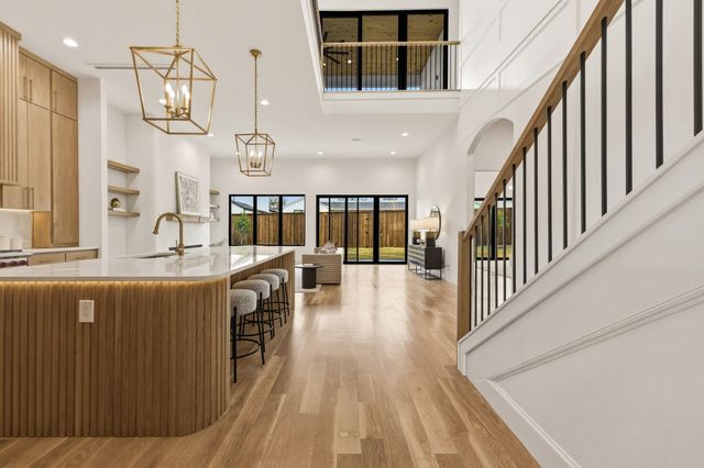 3905 Wemdon Drive, Dallas, TX 75220